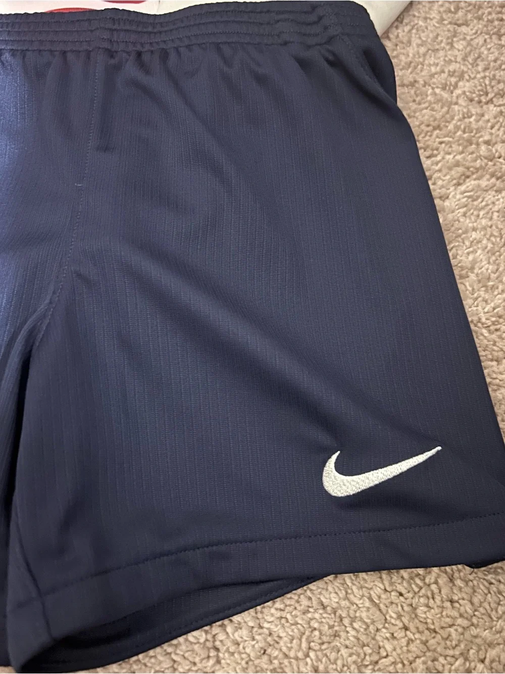 NWOT USMNT 2026 Stadium Home
Little Kids Nike Soccer 3-Piece Kit- Size L - Picture 9 of 13